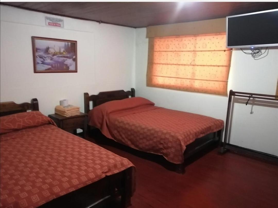 Hotel Consuelo Тунха Екстериор снимка